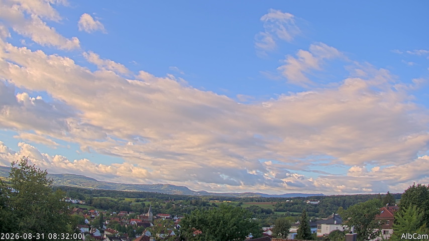 🇩🇪 AlbCam Goeppingen의 라이브 카메라 채널 (View from Goeppingen to SW)