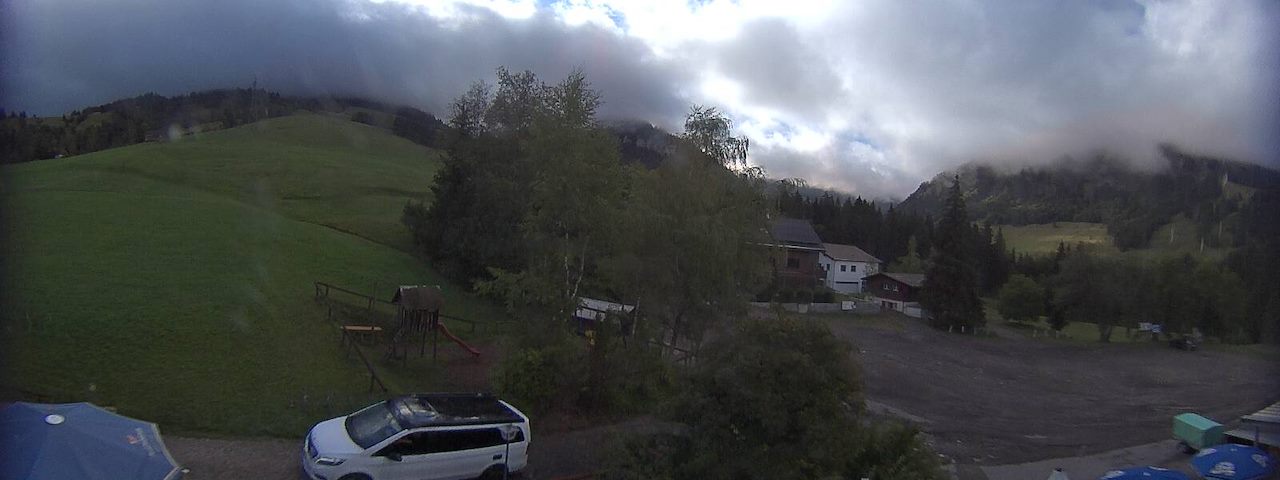 Flux de caméra en direct depuis Bergrestaurant Gfellen, Finsterwald à Finsterwald